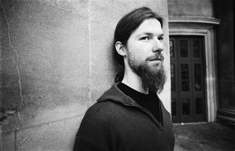 Aphex Twin - Avril 14th: Melodic Synth Arpeggios Intertwine with Haunting Ambient Textures, Creating an Emotionally Evocative Soundscape.